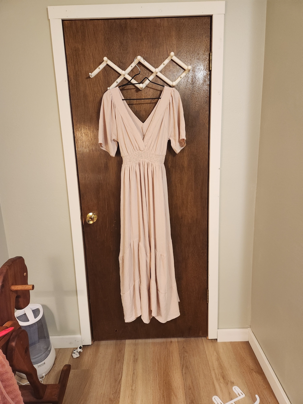 Women’s Pink V-Neck Tiered Maxi Dress
